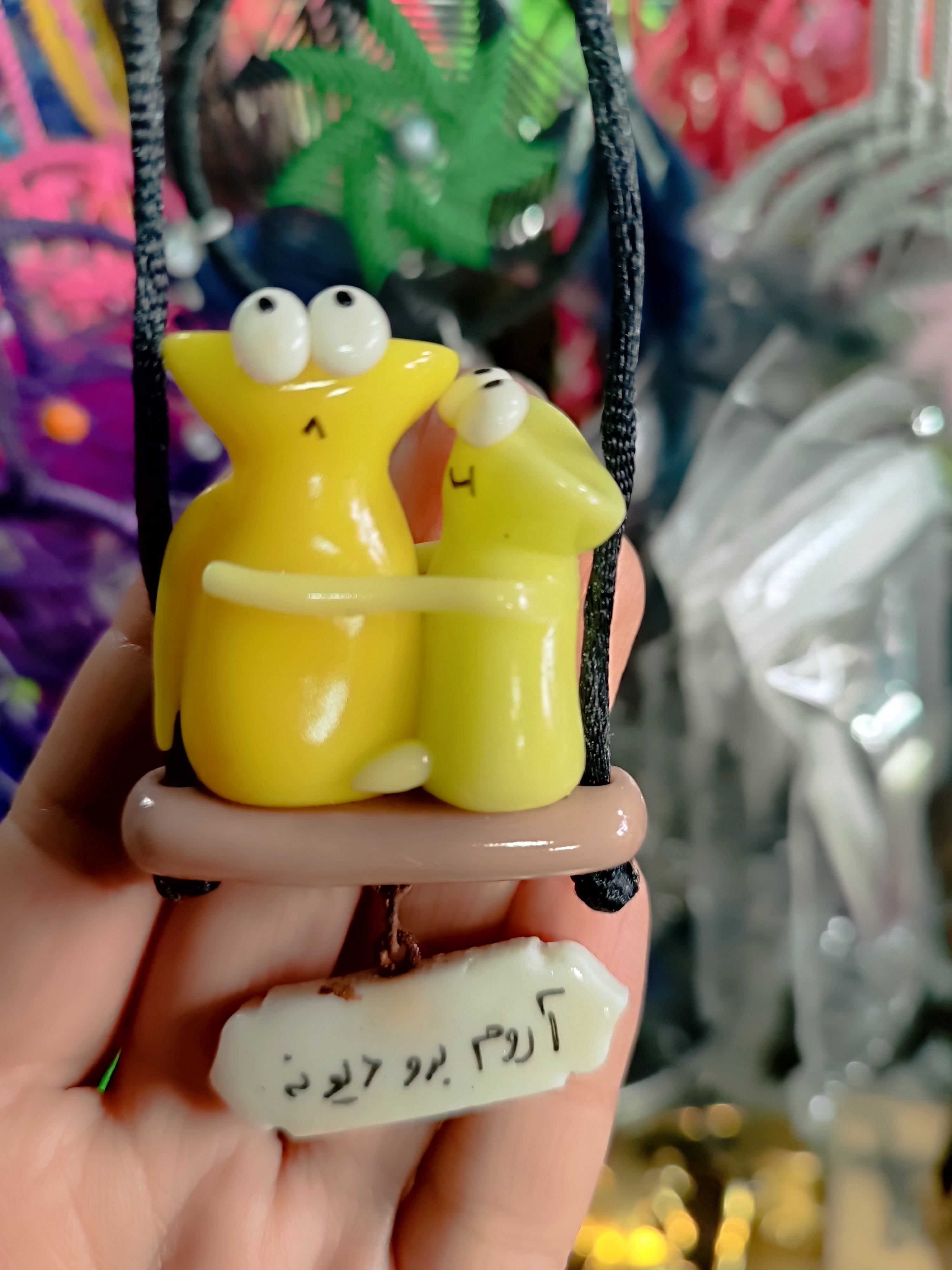 آویز جلو آینه عروسکی